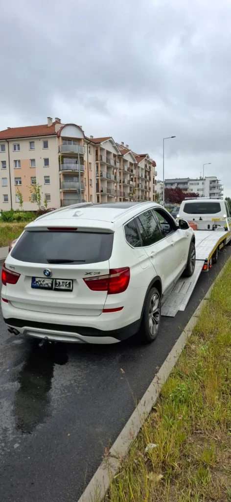 Holowanie auta i usługi awaryjne – profesjonalna pomoc drogowa Kostrzyn nad Odrą dostępna 24/7